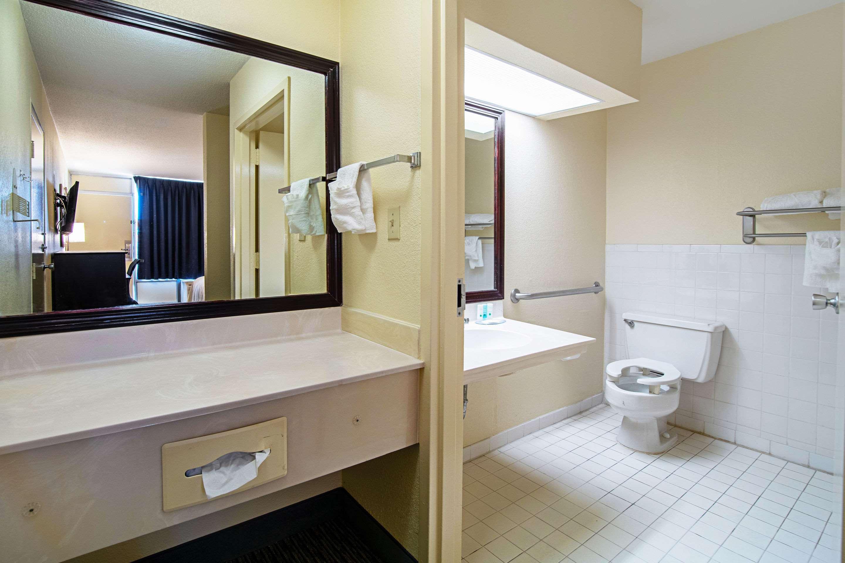 Quality Inn St George I-95 St. George Exteriör bild